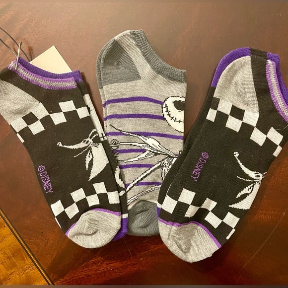 Disney No Show 3 Pairs Skeleton Socks NWT - Picture 3 of 6